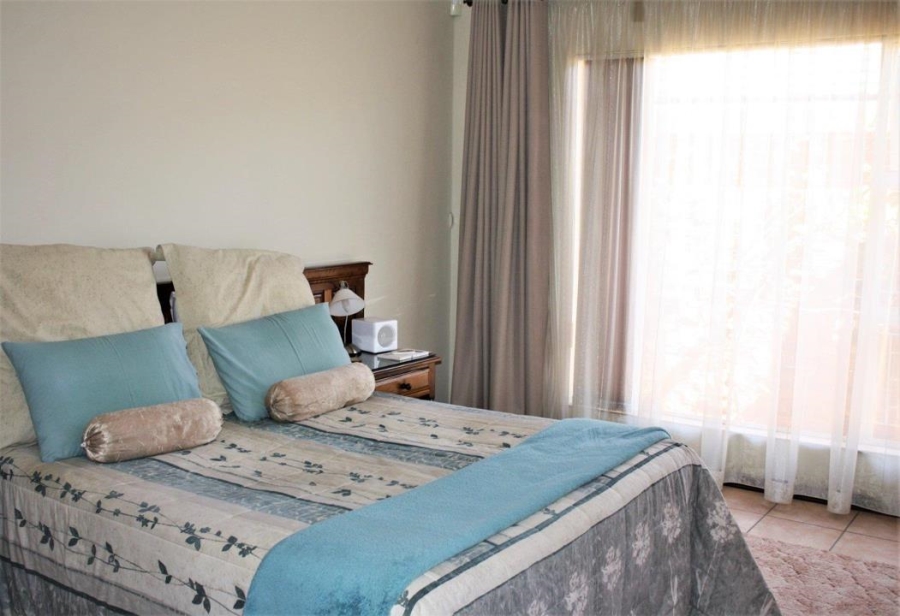 4 Bedroom Property for Sale in Hillcrest Northern Cape